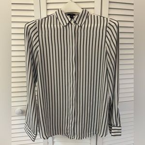 Ann Taylor Factory, Size Small Petite, Button up, Long Sleeve dress shirt